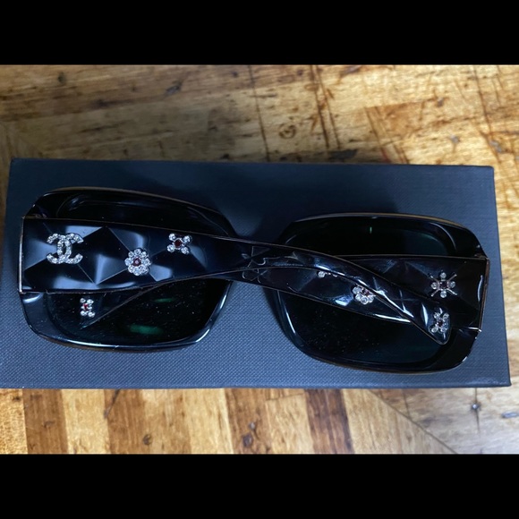 Chanel Sunglasses - Picture 1 of 3